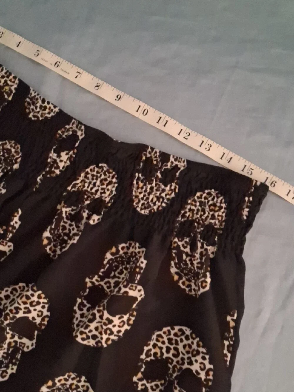 Skeleton Skull Print Black & Cream Shorts Size 2X Shein